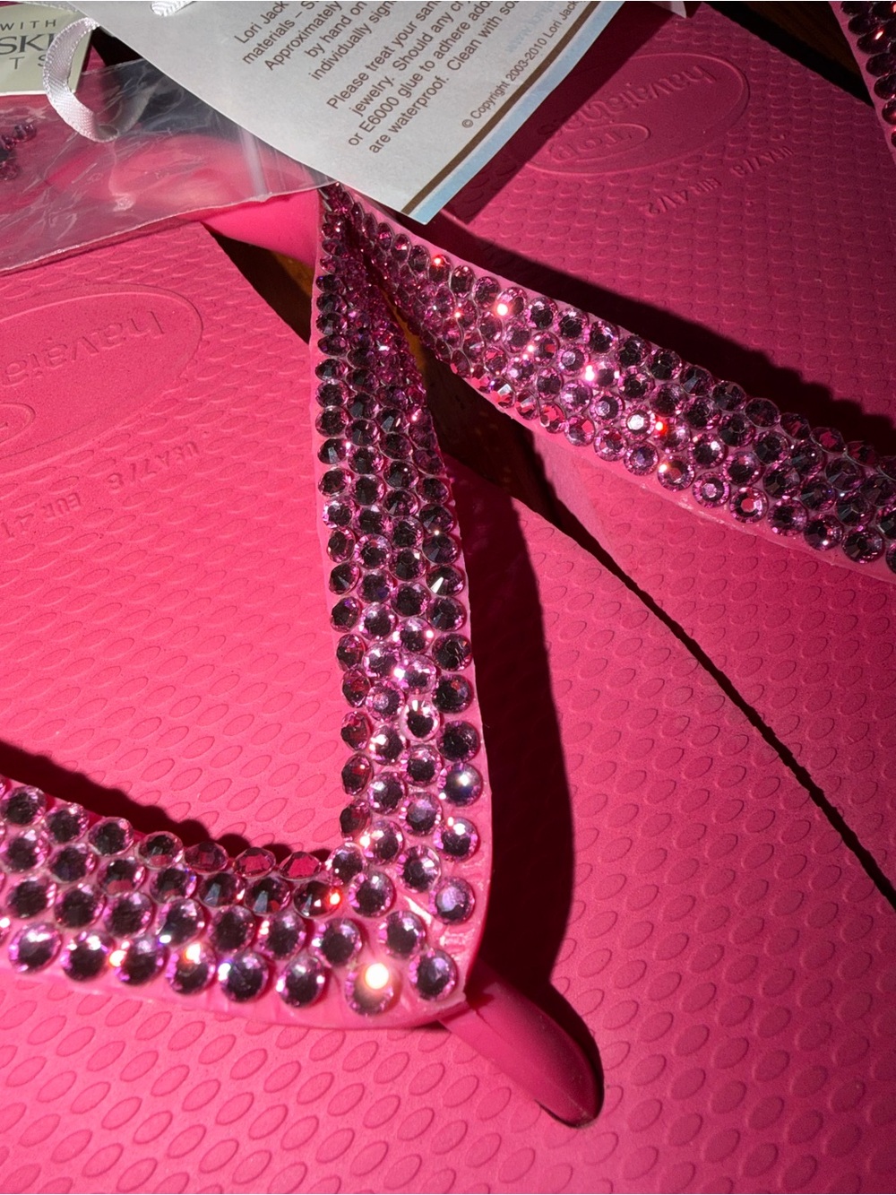 Havaianas Lori Jack signed Pink Crystal-Embellished Flip Flops - Picture 2 of 7